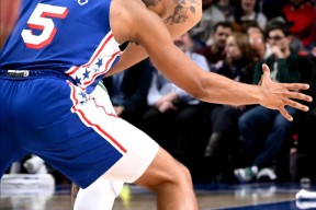 半岛体育下载 - 波尔津吉斯转会独行侠 