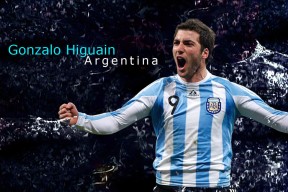 JackeyLove遭遇三连败，巴塞罗那教练面临压力！